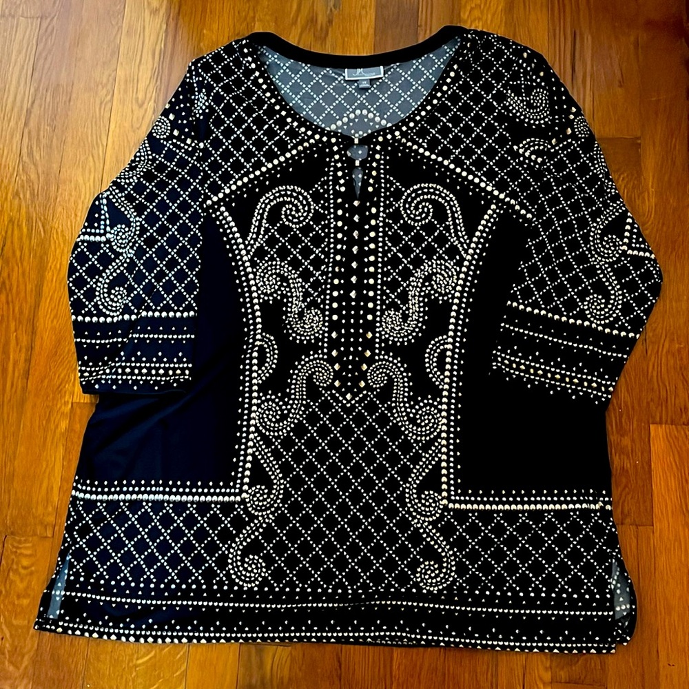 2x dressy top. JM Collection Woman    Black gold silver. Very wow! Macys